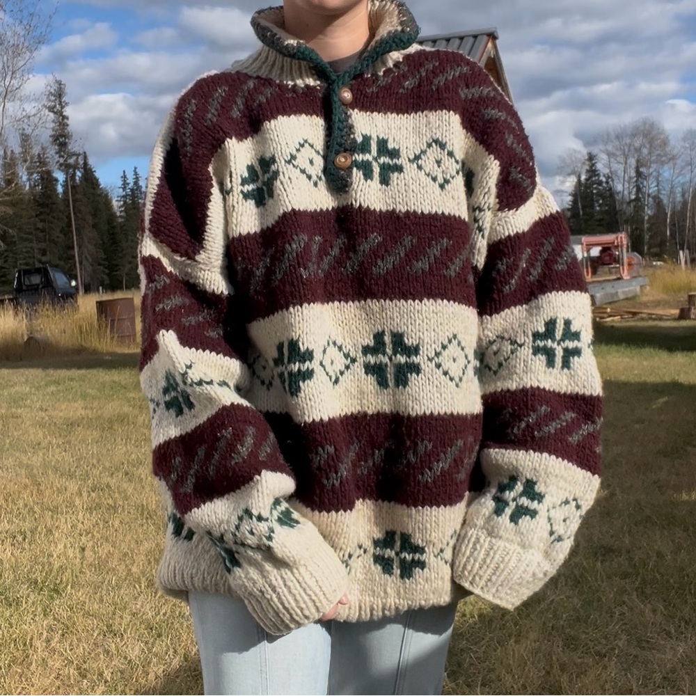 Chunky Hand Knit 100% Wool Sweater - Picture 7 of 9